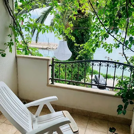 Seaside Studio 2