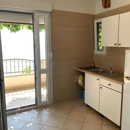 Seaside Studio 2