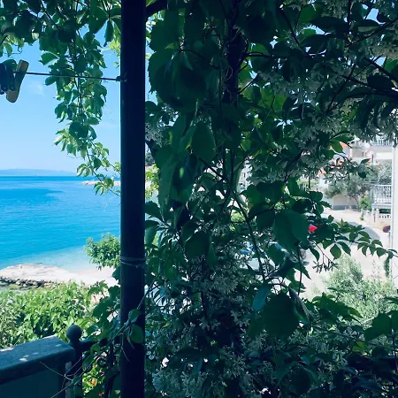 Seaside Studio 2